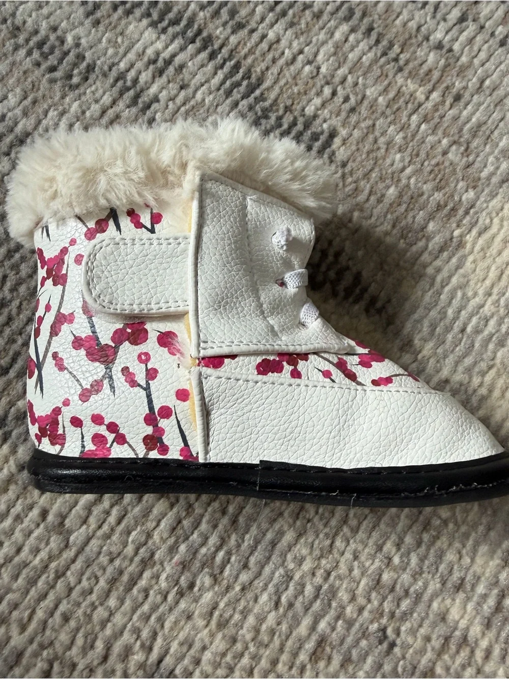 Girls White Winter Boots with Pink Floral Accent